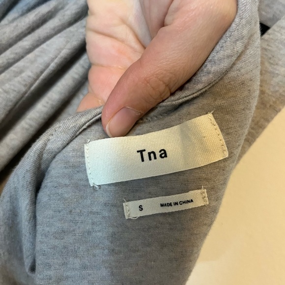 Aritzia TNA dress size small - Picture 7 of 9